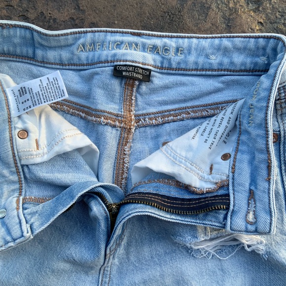 AMERICAN EAGLE | Mom Jeans | Distressed | Size 00 Reugualar - Picture 5 of 9